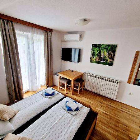 House Ana Bed and Breakfast Plitvička Jezera Εξωτερικό φωτογραφία