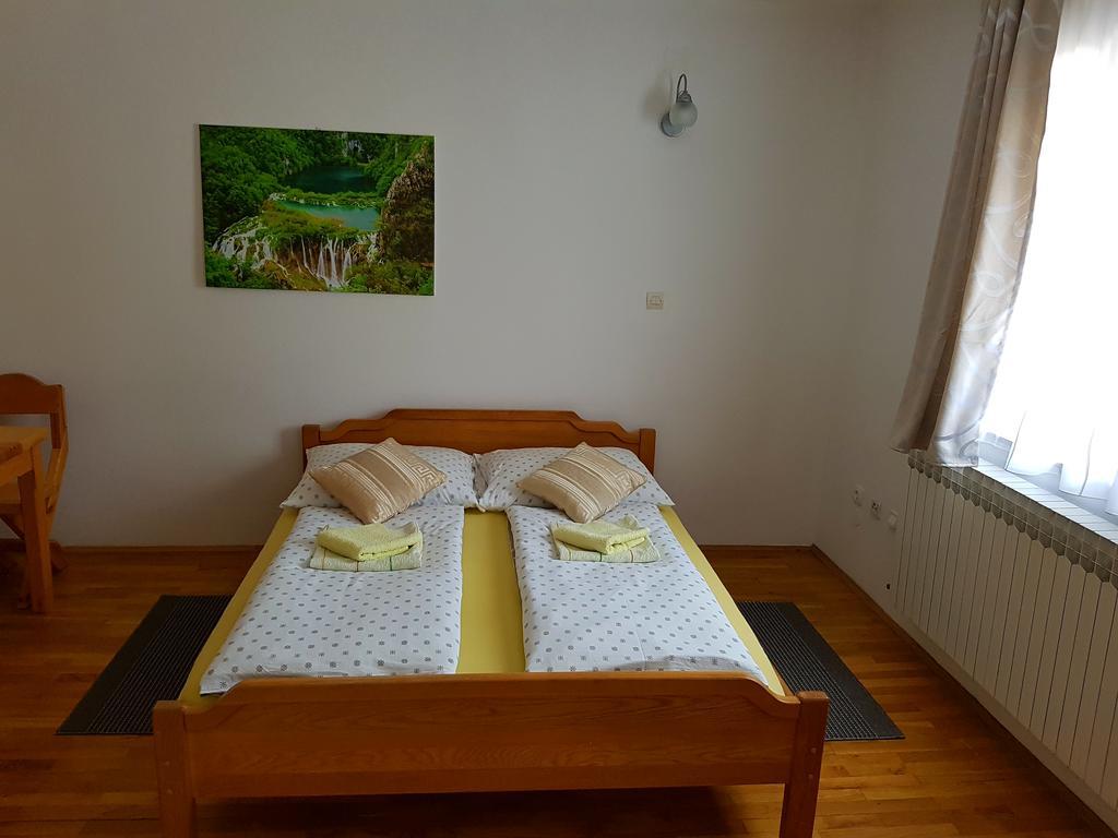 House Ana Bed and Breakfast Plitvička Jezera Εξωτερικό φωτογραφία