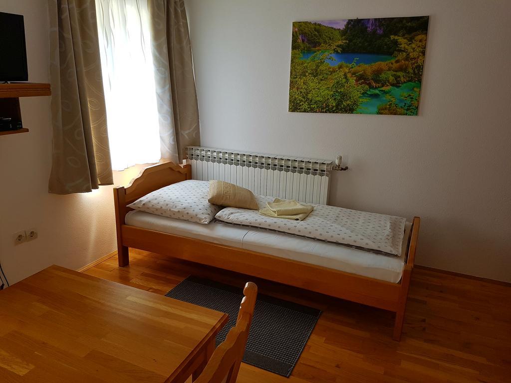 House Ana Bed and Breakfast Plitvička Jezera Εξωτερικό φωτογραφία