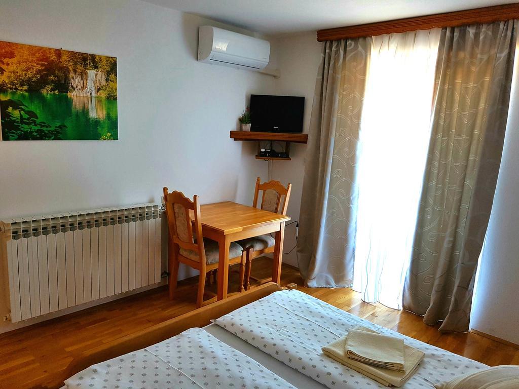 House Ana Bed and Breakfast Plitvička Jezera Εξωτερικό φωτογραφία