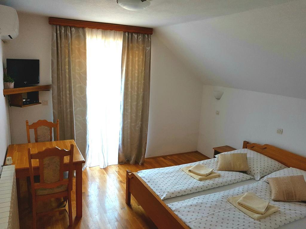 House Ana Bed and Breakfast Plitvička Jezera Εξωτερικό φωτογραφία